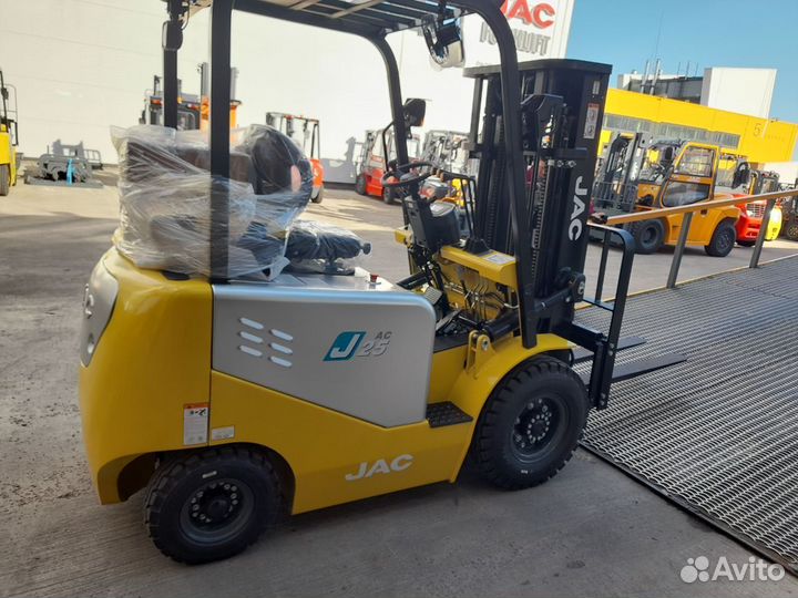Вилочный погрузчик JAC CPD 25, 2023