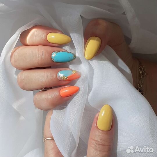 Маникюр в студии