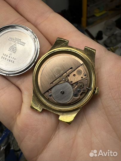 Наручные часы Omega