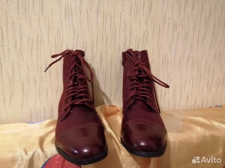 Модельные женские туфли импортные