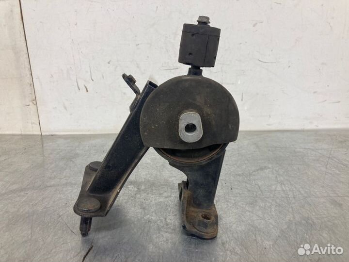 Подушка двигателя Toyota Corolla E150 2ZR
