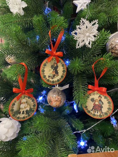 Елочные игрушки