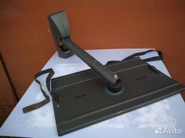 Кронштейн под телевизор,кухонные приборы настенный