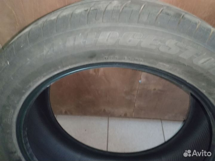 Bridgestone Dueler H/L 33A 235/55 R20