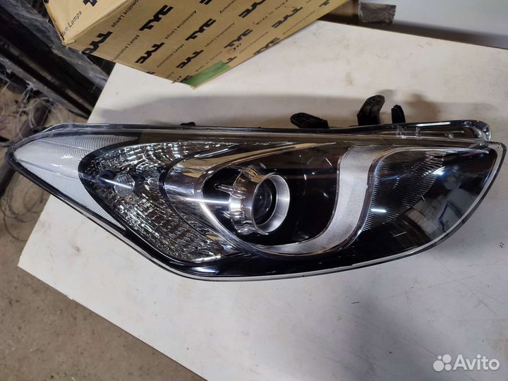 Фара правая Hyundai i30