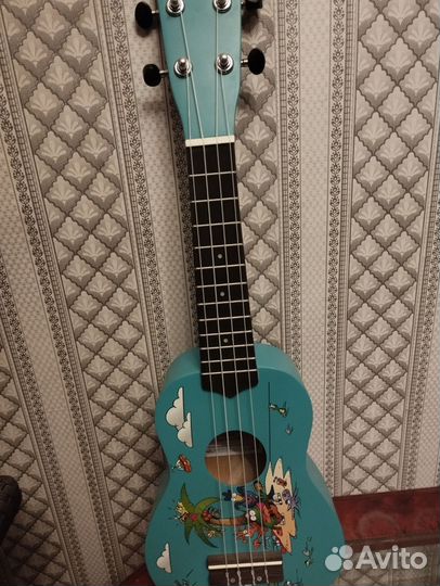 Гитара укулеле