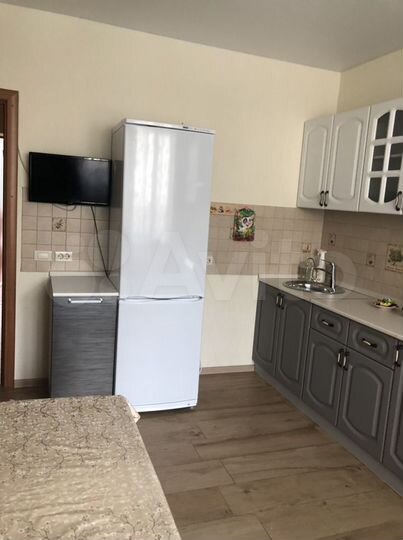 2-к. квартира, 67 м², 2/9 эт.