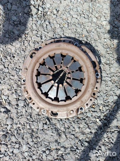 Корзина сцепления кия пиканто 2011 года