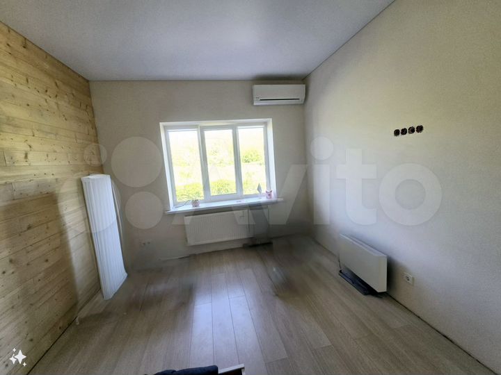 2-к. квартира, 75,4 м², 1/3 эт.