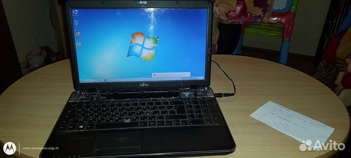 Ноутбук Fujitsu AH512