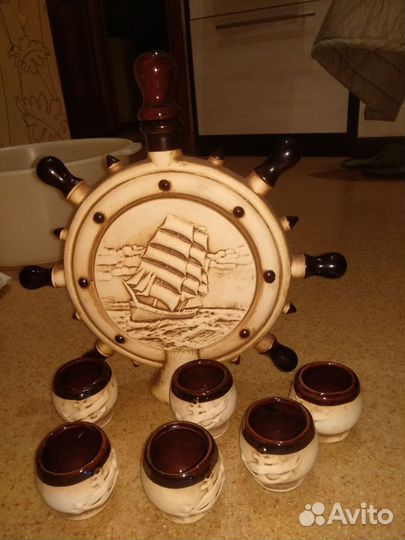 Штоф и рюмки керамические. Можно на подарок