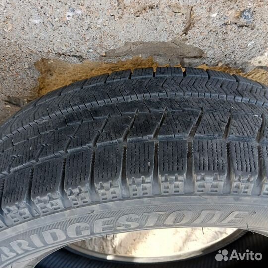 Bridgestone Blizzak VRX 185/65 R15