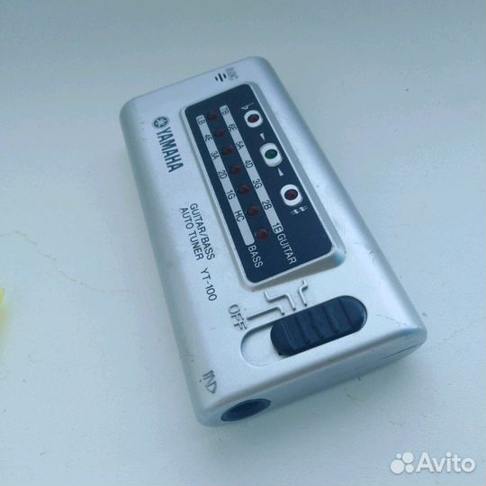 Тюнер для гитар и басов Yamaha yt-100