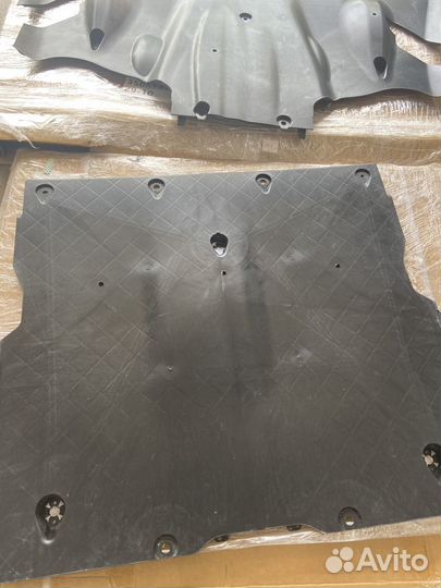 Защита передяя и задняя Tesla model 3 Y пластик