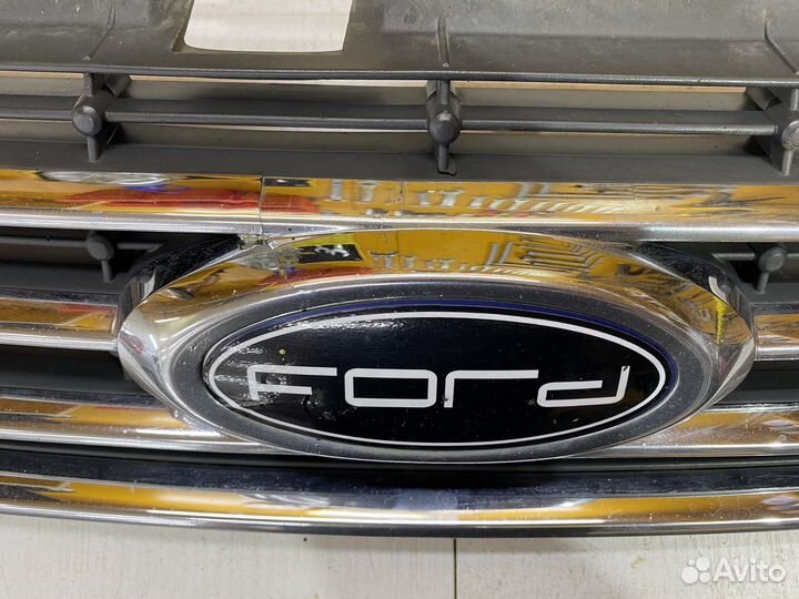 Решетка ford mondeo 4