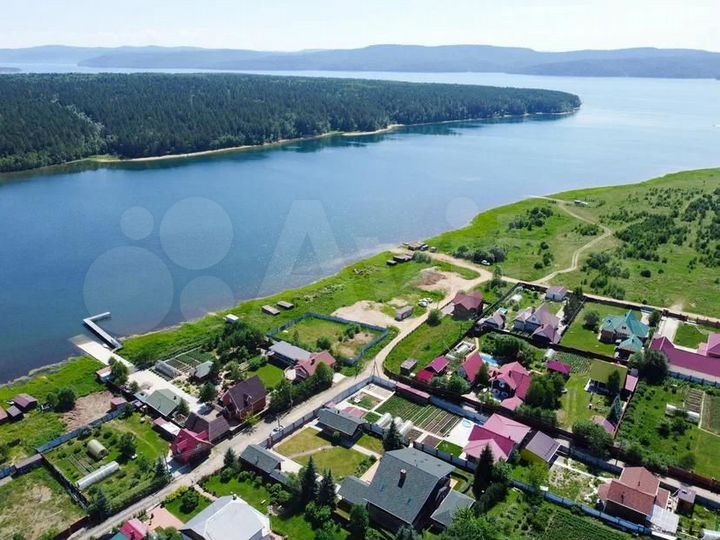 Дом 169 м² на участке 15 сот.