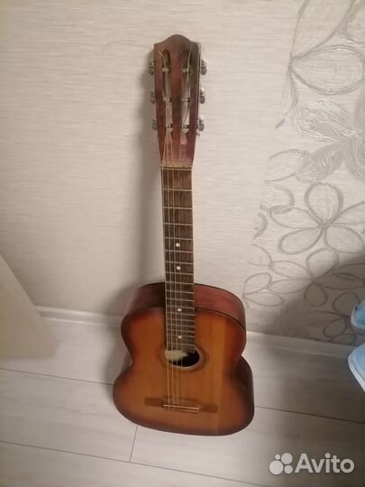 Продам гитару СССР