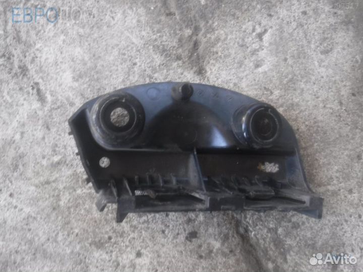 Крепление / кронштейн бампера заднее правое BMW E90 LCI s1109563