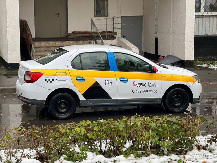 Renault Logan 1.6 AT, 2017, 299 000 км