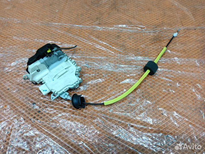 Замок двери Audi A6 C6 4F ccea 2010