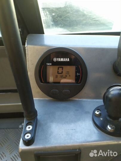 Моторная лодка