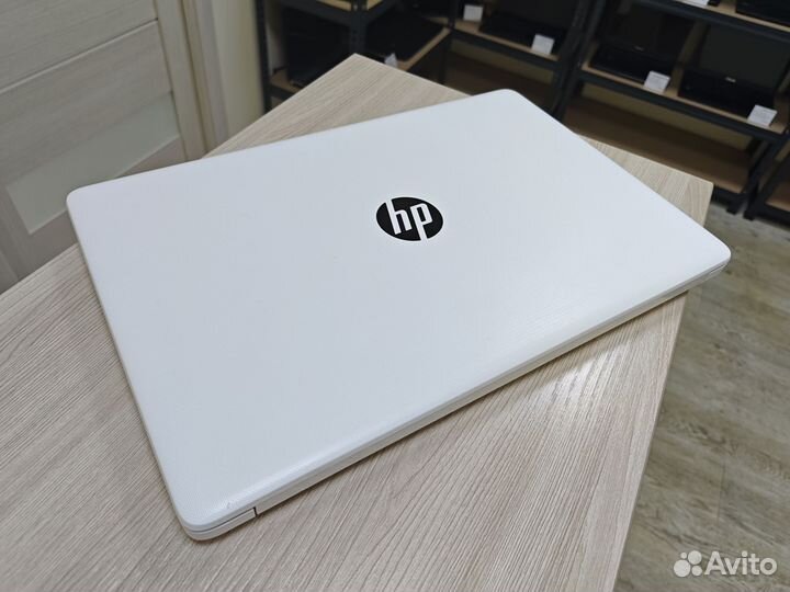 Hp pavilion 15(8gb/SSD/15.6)