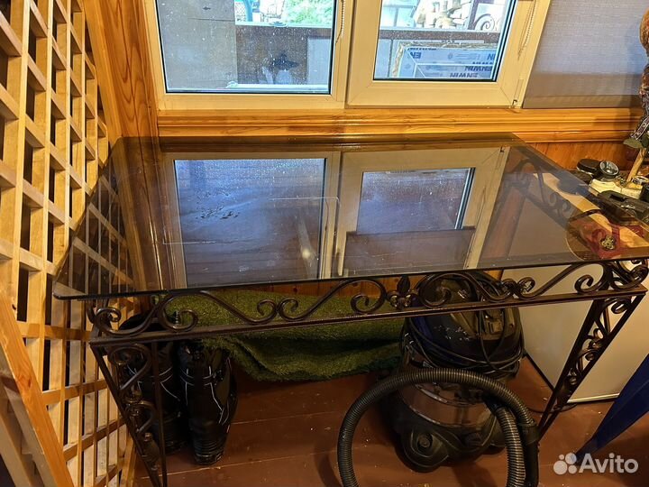 Кованный стол