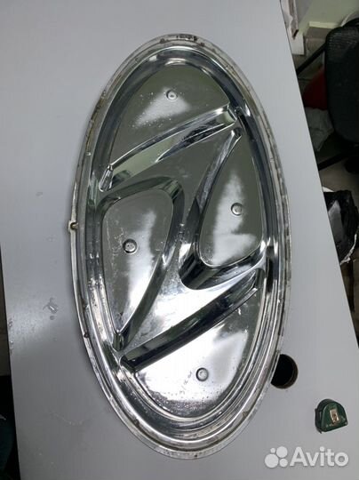 Эмблема hyundai, рекламная вывеска hyndai