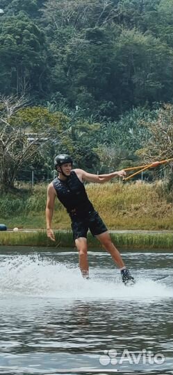 Вейкборд Two twenty eight