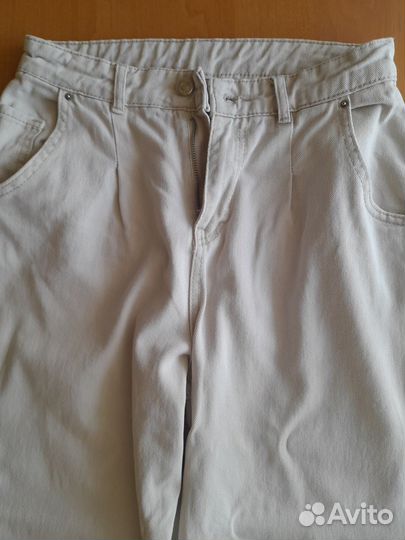 Джинсы-бананы женские