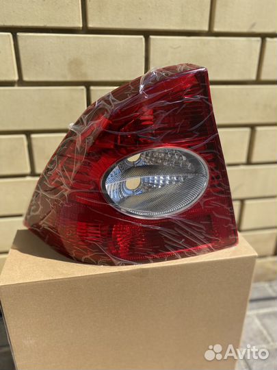 Задний левый фонарь форд фокус 2 седан