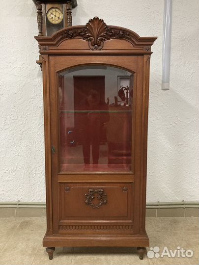 Витрина из массива дуба. Бельгия 60 годы