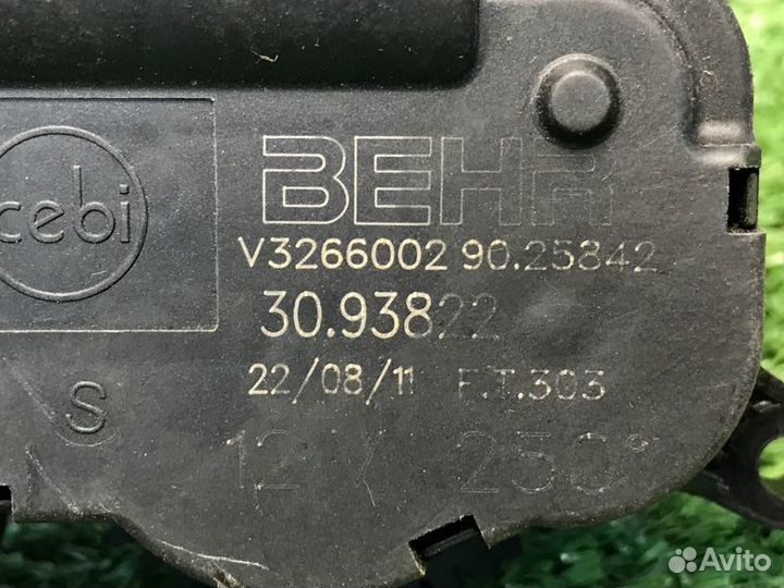 Моторчик заслонки печки Opel Zafira B 1.8 Z18XER