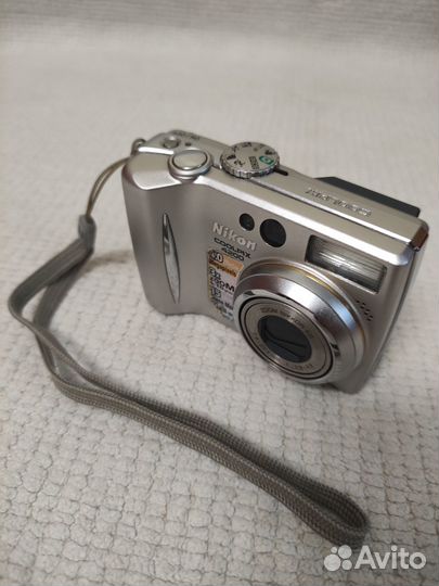 Фотоаппарат NikonCool Pix 4200