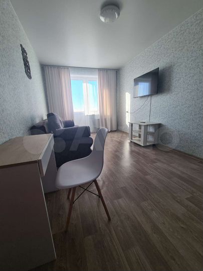 2-к. квартира, 56 м², 4/17 эт.