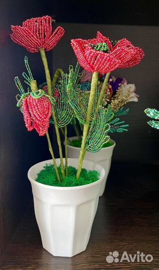 Цветы из бисера (Мак)