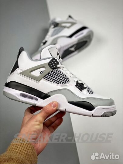 Кроссовки Air Jordan 4