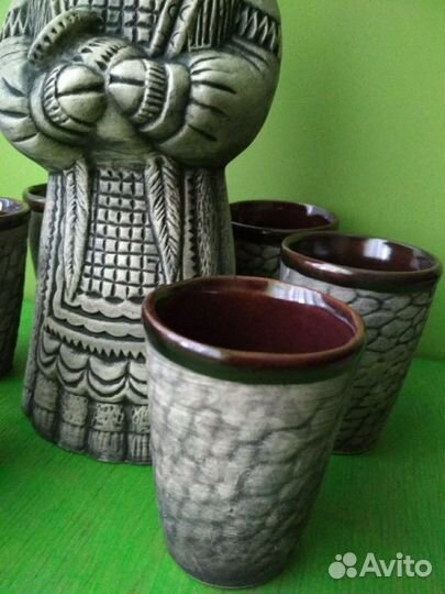 Графин со стаканчиками