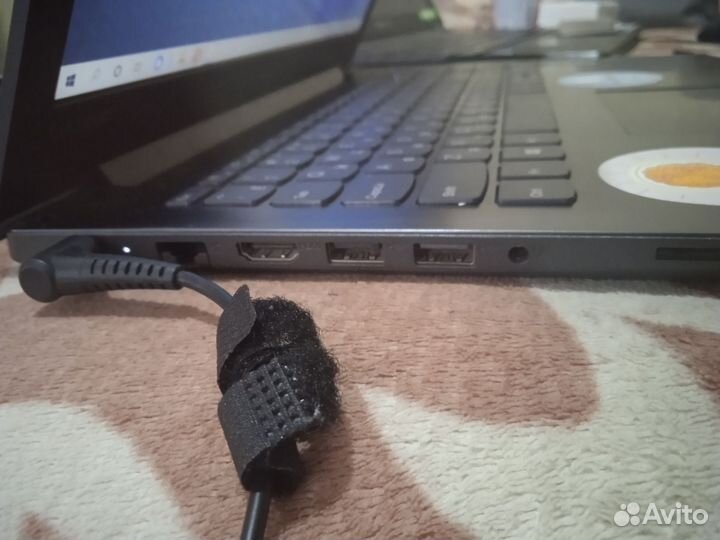 Ноутбук lenovo