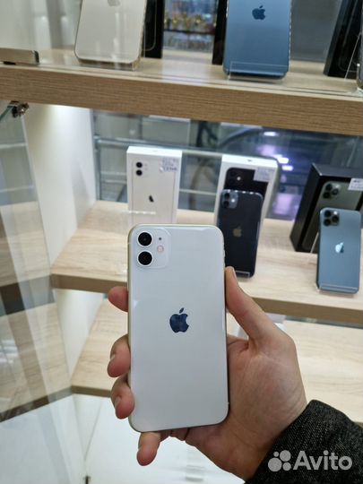iPhone 11, 128 ГБ