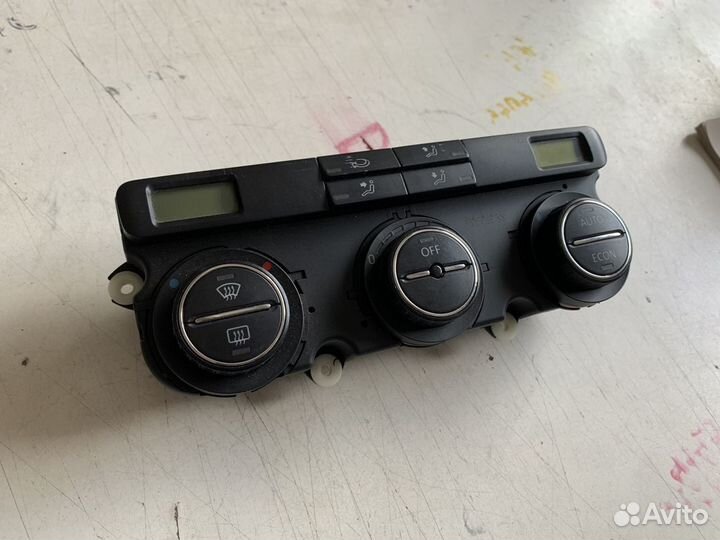 Блок управления климатом VW Golf 5