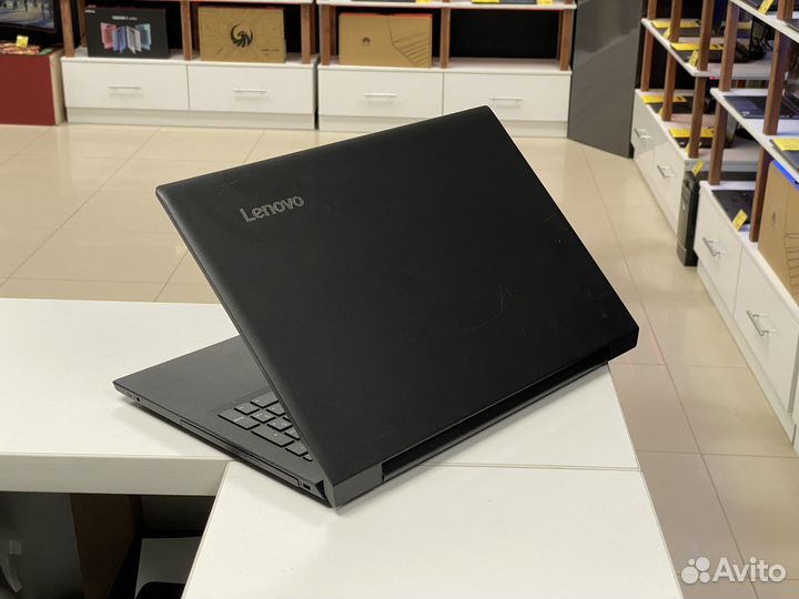 Отличный Ноутбук Lenovo в черном цвете