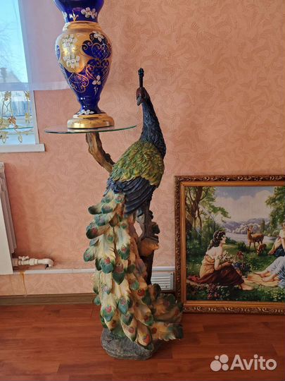 Фарфоровые вазы,Павлин,Картины и т.д