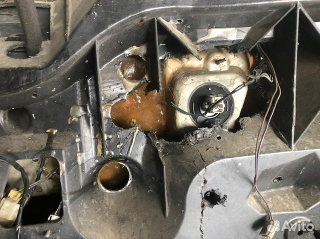 Крышка дверь багажника Nissan Murano повреждения