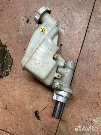 Главный тормозной цилиндр Hyundai I30 GD 1.6 G4FG