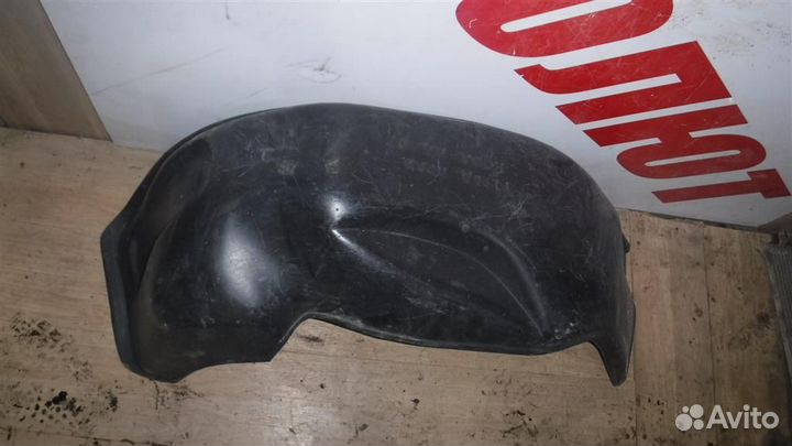 Локер передний правый Chevrolet niva 2002