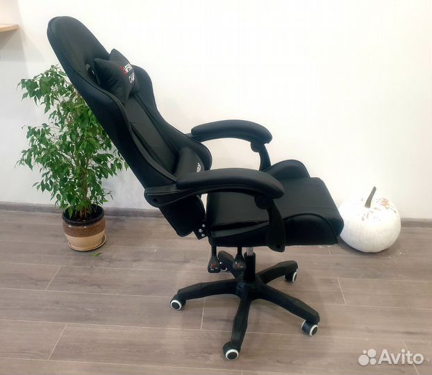 Игровое кресло Emperor Camp черное