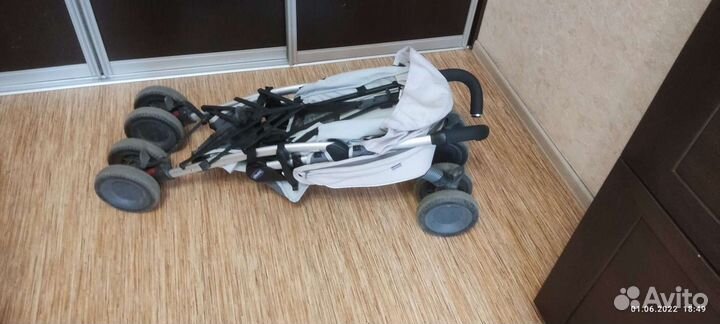 Коляска трость