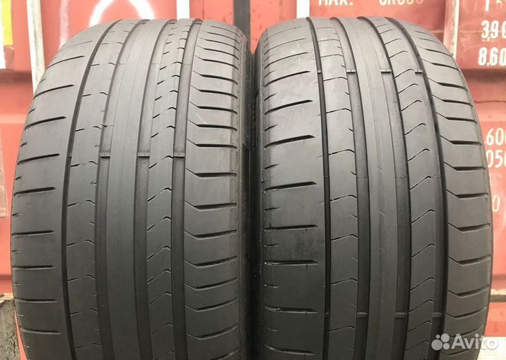 Pirelli P Zero PZ4 245/35 R19 100L