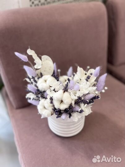 Композиция из сухоцветов